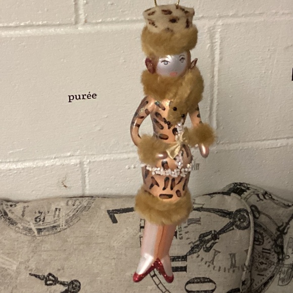 Dolls of ELEGANCE.  DRESSED IN LEOPARD.  RARE ONE. - Picture 1 of 9